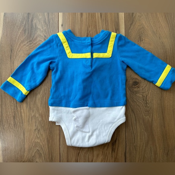 Donald Duck costume - Picture 6 of 6